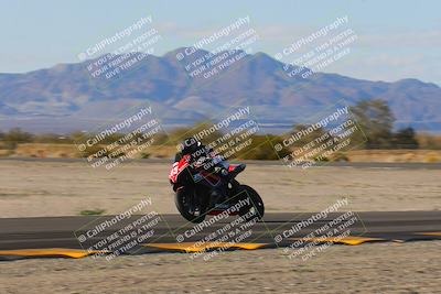 media/Jan-19-2023-Racers Edge (Thu) [[69d0b4dc55]]/B Group/Session 5 (Turn 3 Exit Pans)/